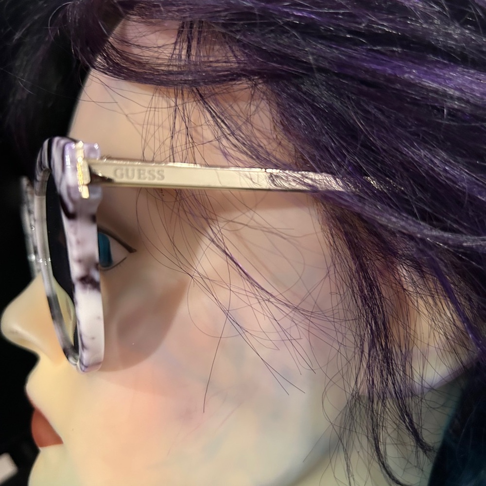 Guess Marble Patterned Sunglasses - image 4